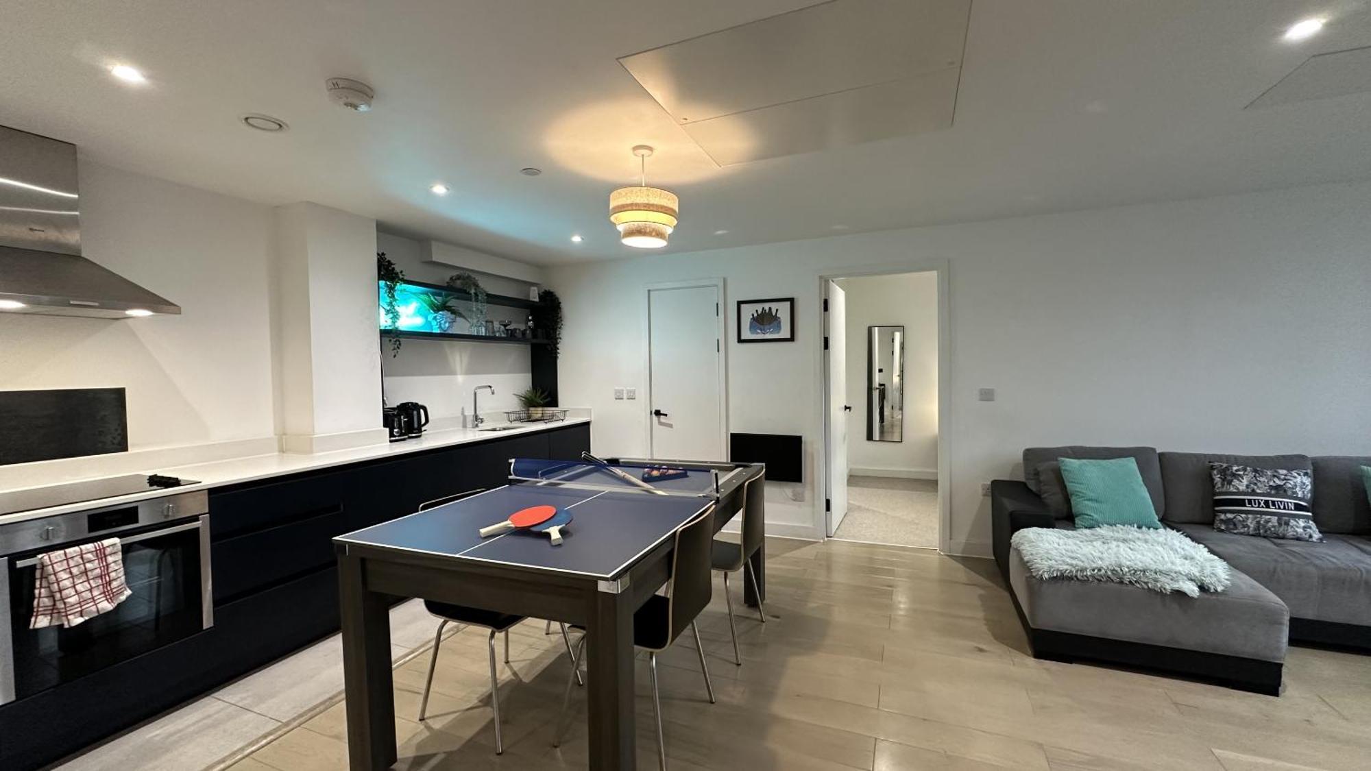 Lux Livin' Apartments - Luxury 2 Bed Apartment With Sky Garden Manchester Exterior photo