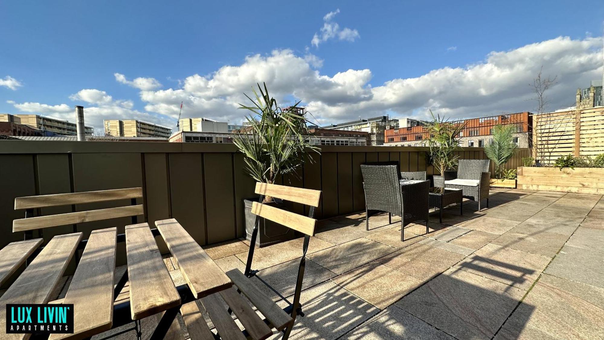 Lux Livin' Apartments - Luxury 2 Bed Apartment With Sky Garden Manchester Room photo